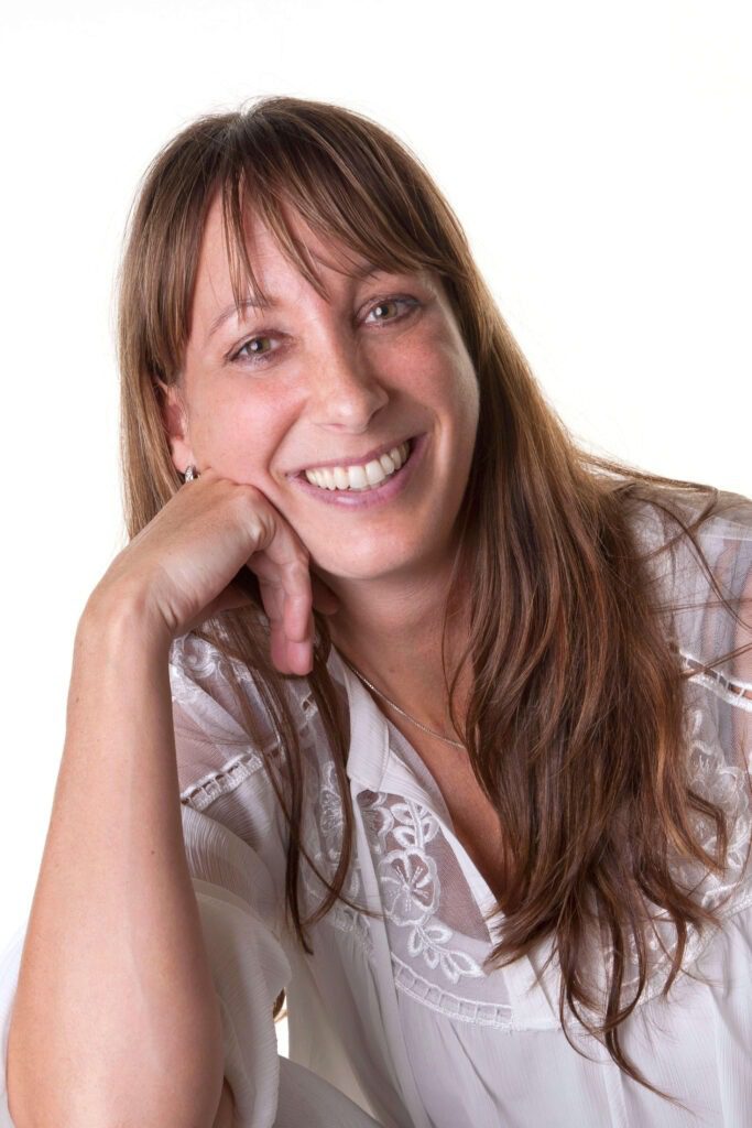 Charissa Kruisenga, live4fit, holistische therapie en bokscoaching, over mij Charissa Kruisenga, live4fit, holistische therapie en bokscoaching, over mij